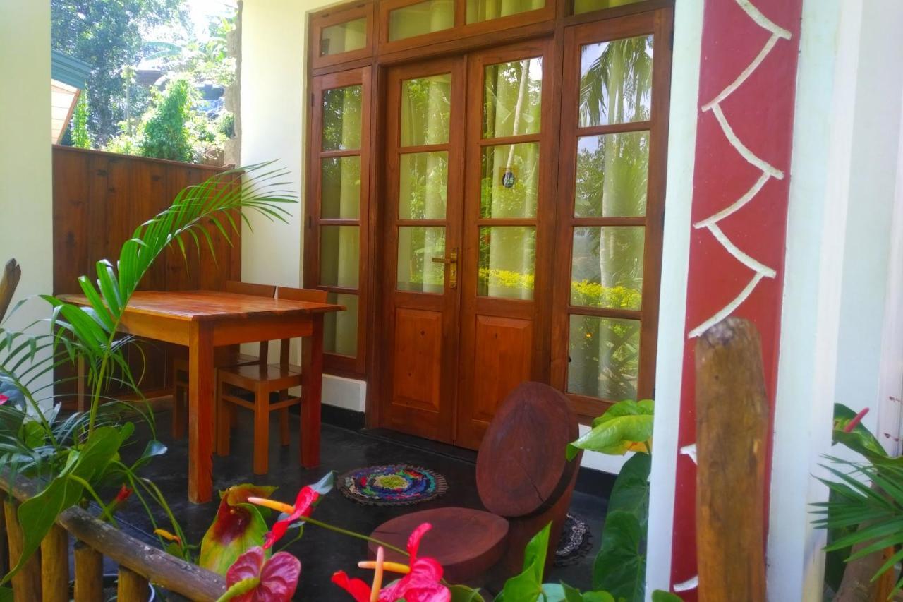 Mango Shadow Inn Ella Luaran gambar